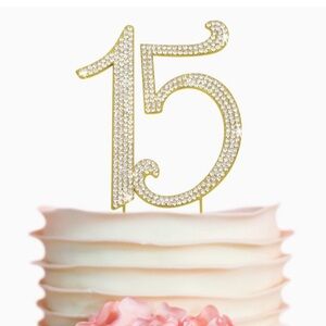 Sparkly Rhinestone Quinceañera/ 15
Cake Topper Decoration